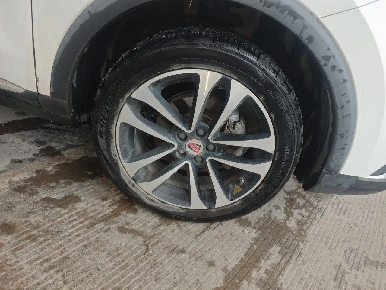 Roewe RX3 2018 1.6L CVT Flagship Edition — миниатюра 5