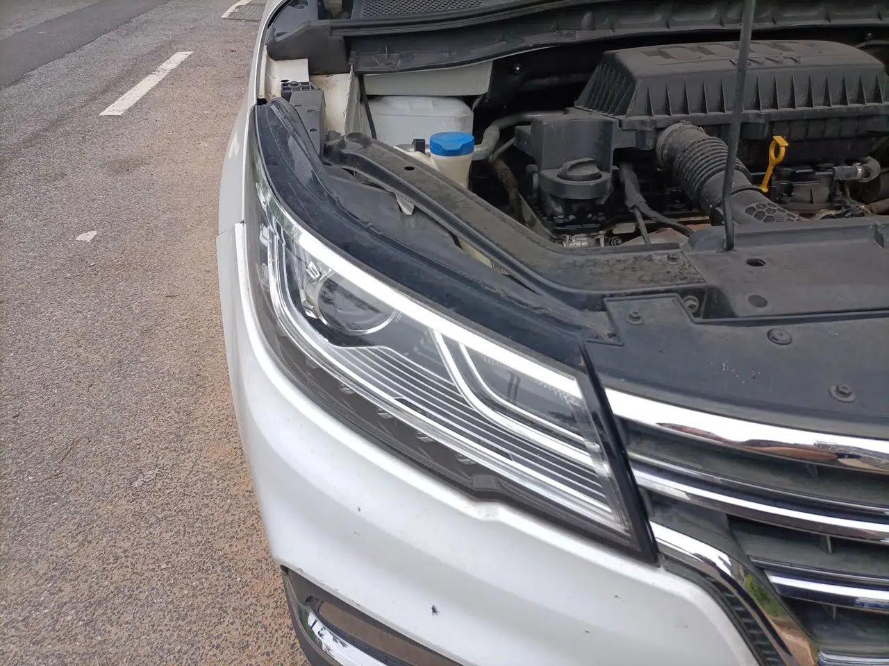 Roewe RX3 2018 1.6L CVT Flagship Edition — миниатюра 7