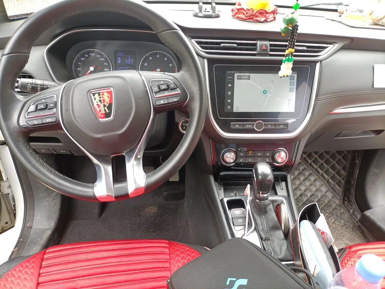 Roewe RX3 2018 1.6L CVT Flagship Edition — миниатюра 10