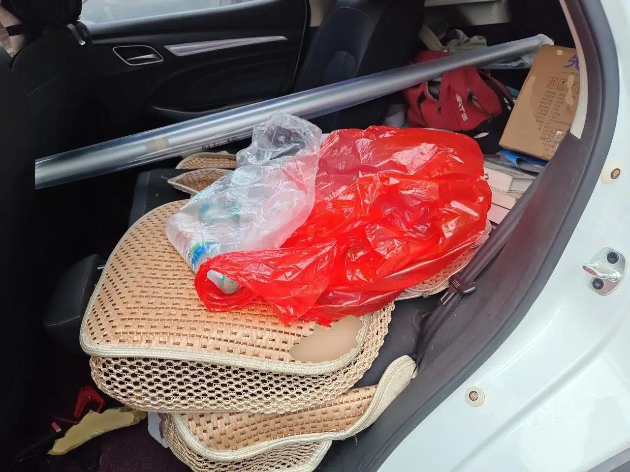 Roewe RX3 2020 1.6L CVT 4G Connected Ultra-Fun Elite Edition — миниатюра 18