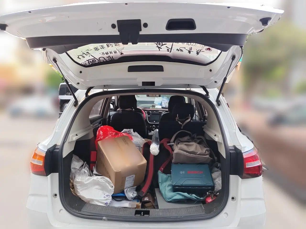 Roewe RX3 2020 1.6L CVT 4G Connected Ultra-Fun Elite Edition — миниатюра 20