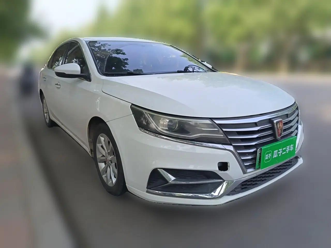 Roewe i6 New Energy 2017 45T Hybrid Connect & Smart Enjoyment Edition — миниатюра 3