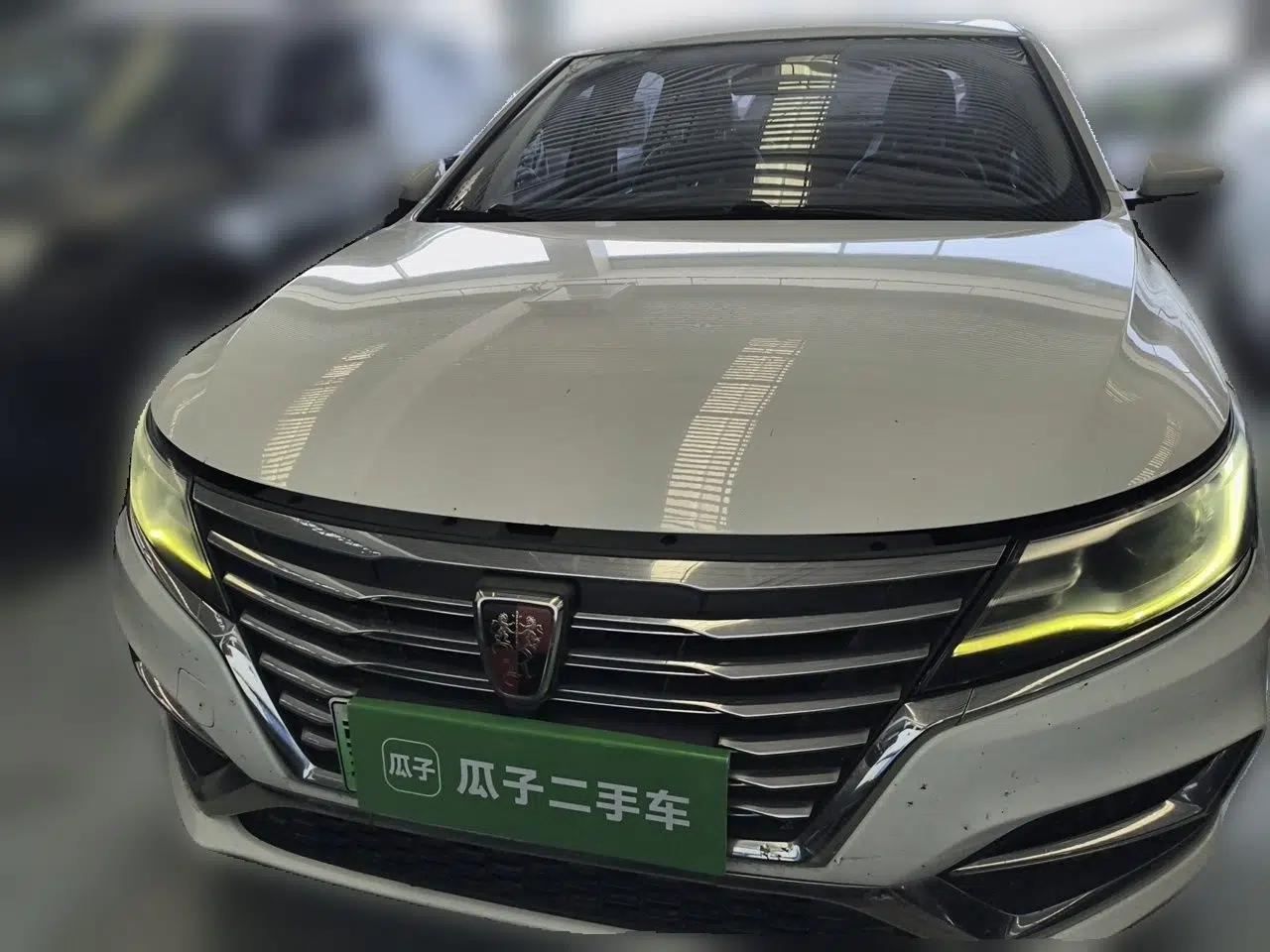 Roewe i6 New Energy 2017 45T Hybrid Connect & Smart Enjoyment Edition — миниатюра 2