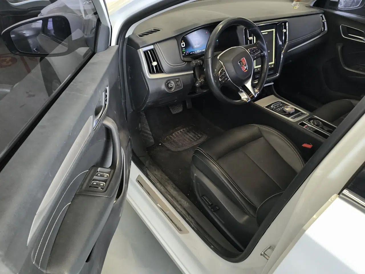 Roewe i6 New Energy 2017 45T Hybrid Connect & Smart Enjoyment Edition — миниатюра 17