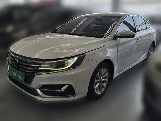 Roewe i6 New Energy 2017 45T Hybrid Connect & Smart Enjoyment Edition
