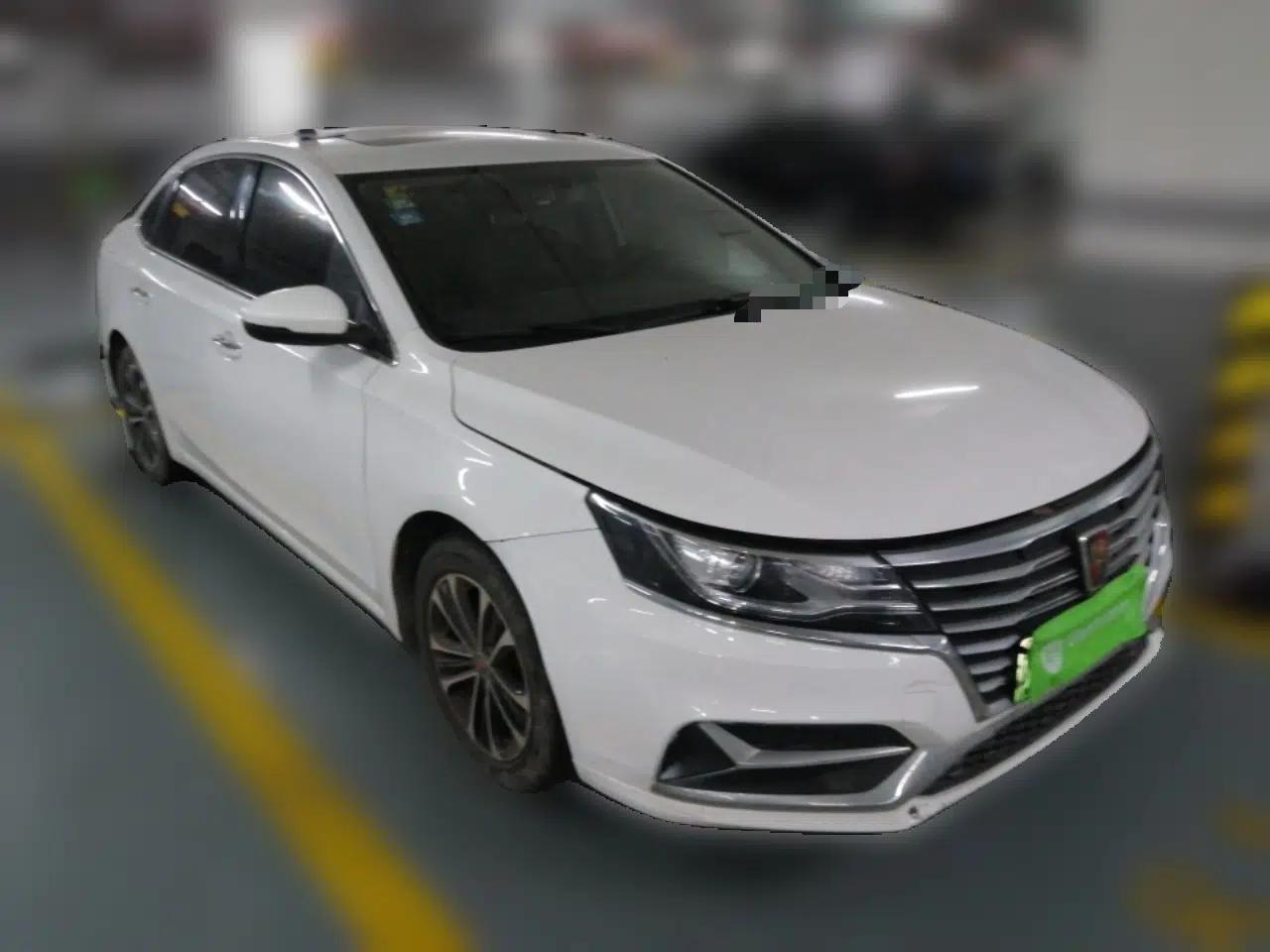 Roewe i6 New Energy 2019 PLUS 50T Internet Glory Flagship Edition — миниатюра 3