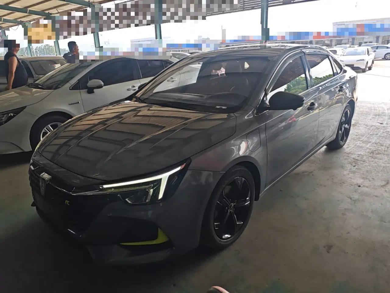 Roewe i6 MAX New Energy 2021 1.5T PHEV Online Ride-Hailing Luxury Edition — миниатюра 1