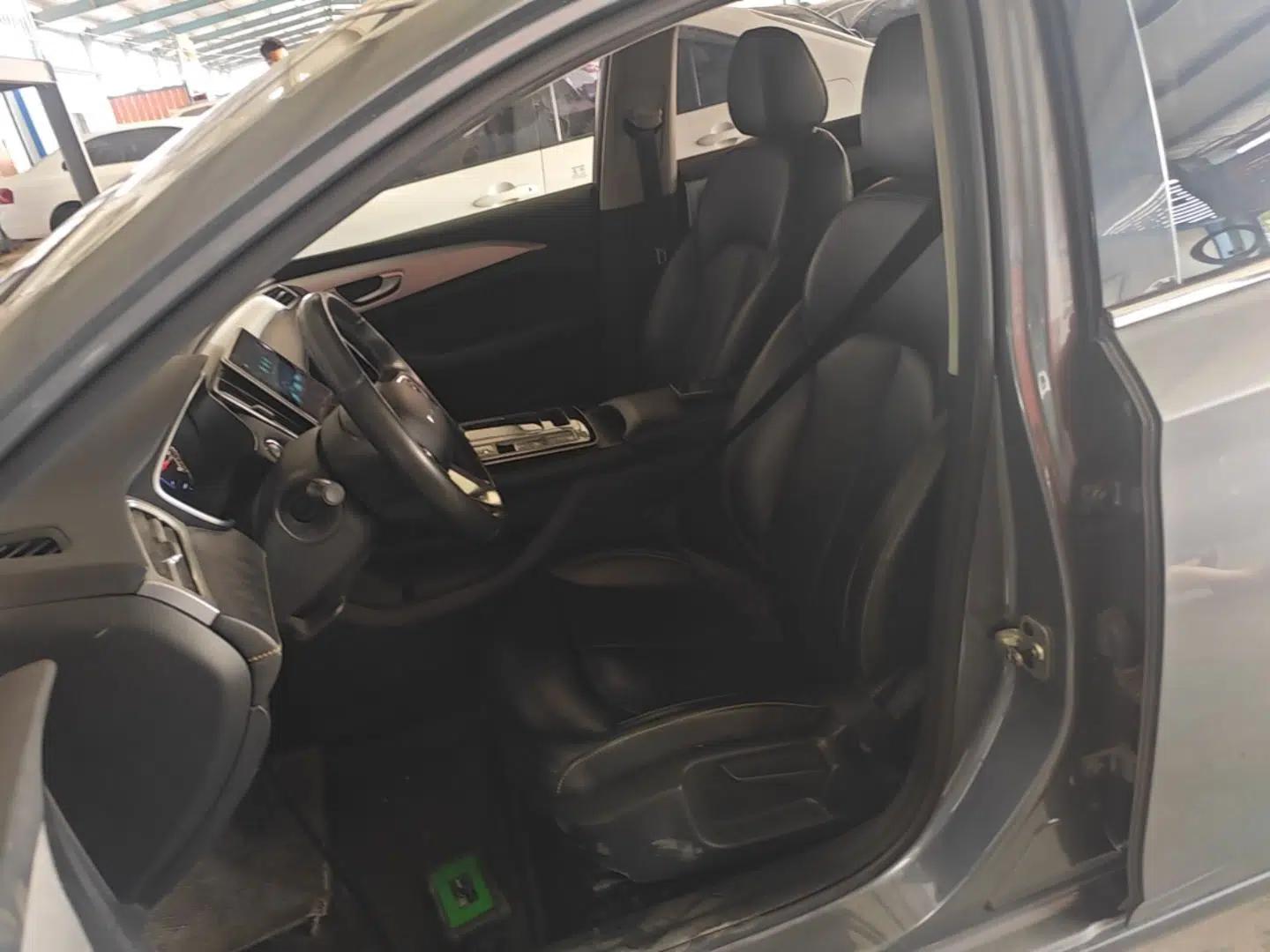 Roewe i6 MAX New Energy 2021 1.5T PHEV Online Ride-Hailing Luxury Edition — миниатюра 17