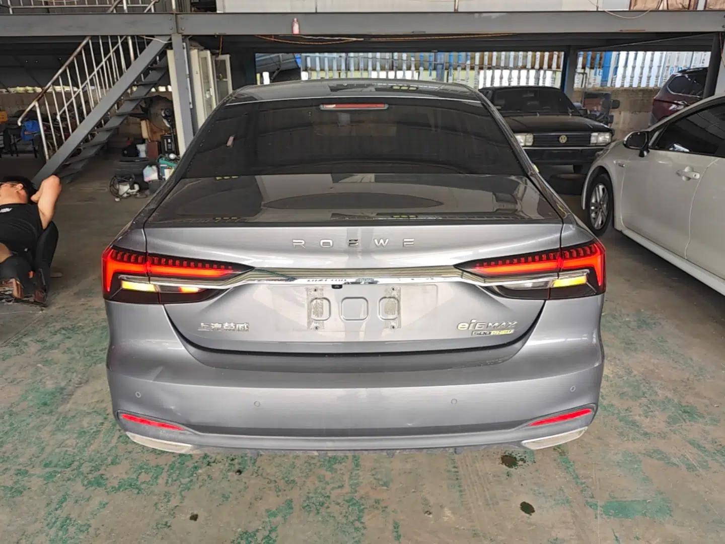 Roewe i6 MAX New Energy 2021 1.5T PHEV Online Ride-Hailing Luxury Edition — миниатюра 3