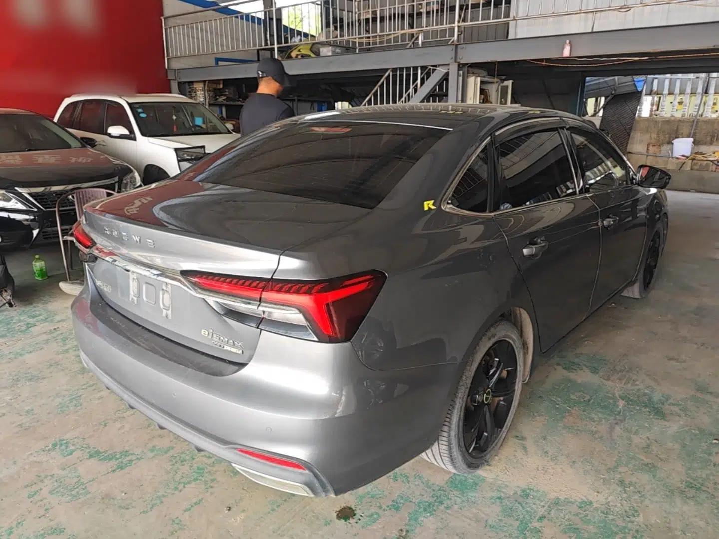 Roewe i6 MAX New Energy 2021 1.5T PHEV Online Ride-Hailing Luxury Edition — миниатюра 4