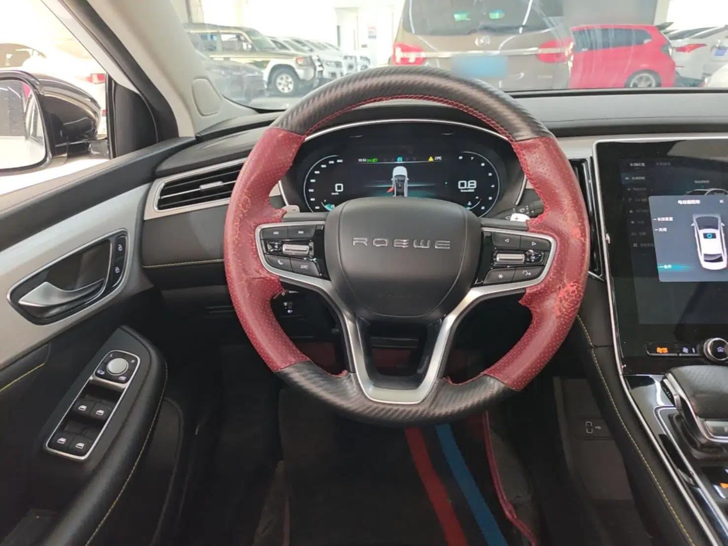 Roewe i6 MAX 2020 300TGI Automatic Supreme Edition with Cool Sunroof and Advanced Driving Features — миниатюра 14