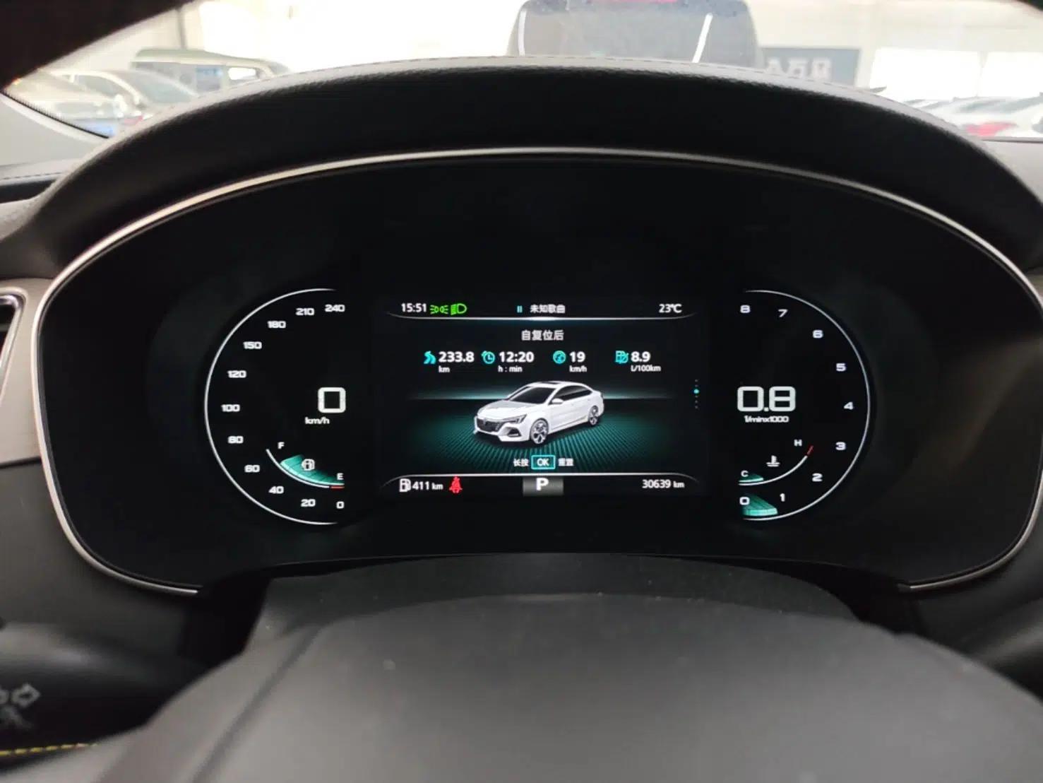 Roewe i6 MAX 2020 300TGI Automatic Supreme Edition with Cool Sunroof and Advanced Driving Features — миниатюра 15