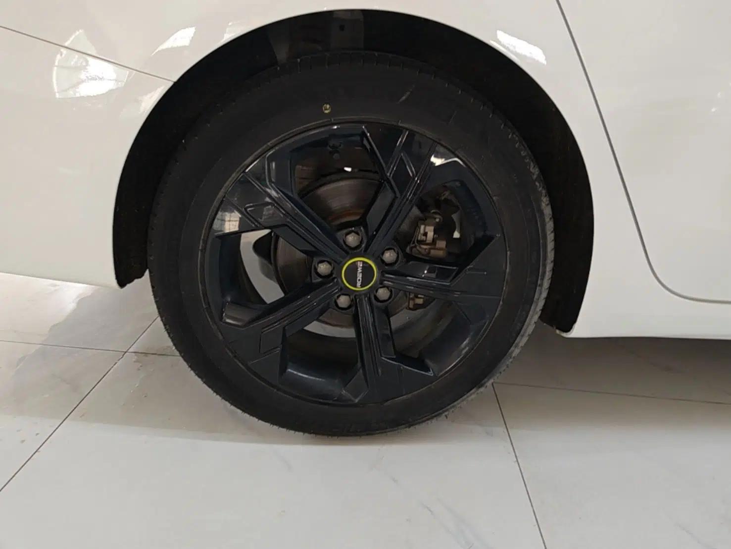 Roewe i6 MAX 2020 300TGI Automatic Supreme Edition with Cool Sunroof and Advanced Driving Features — миниатюра 10