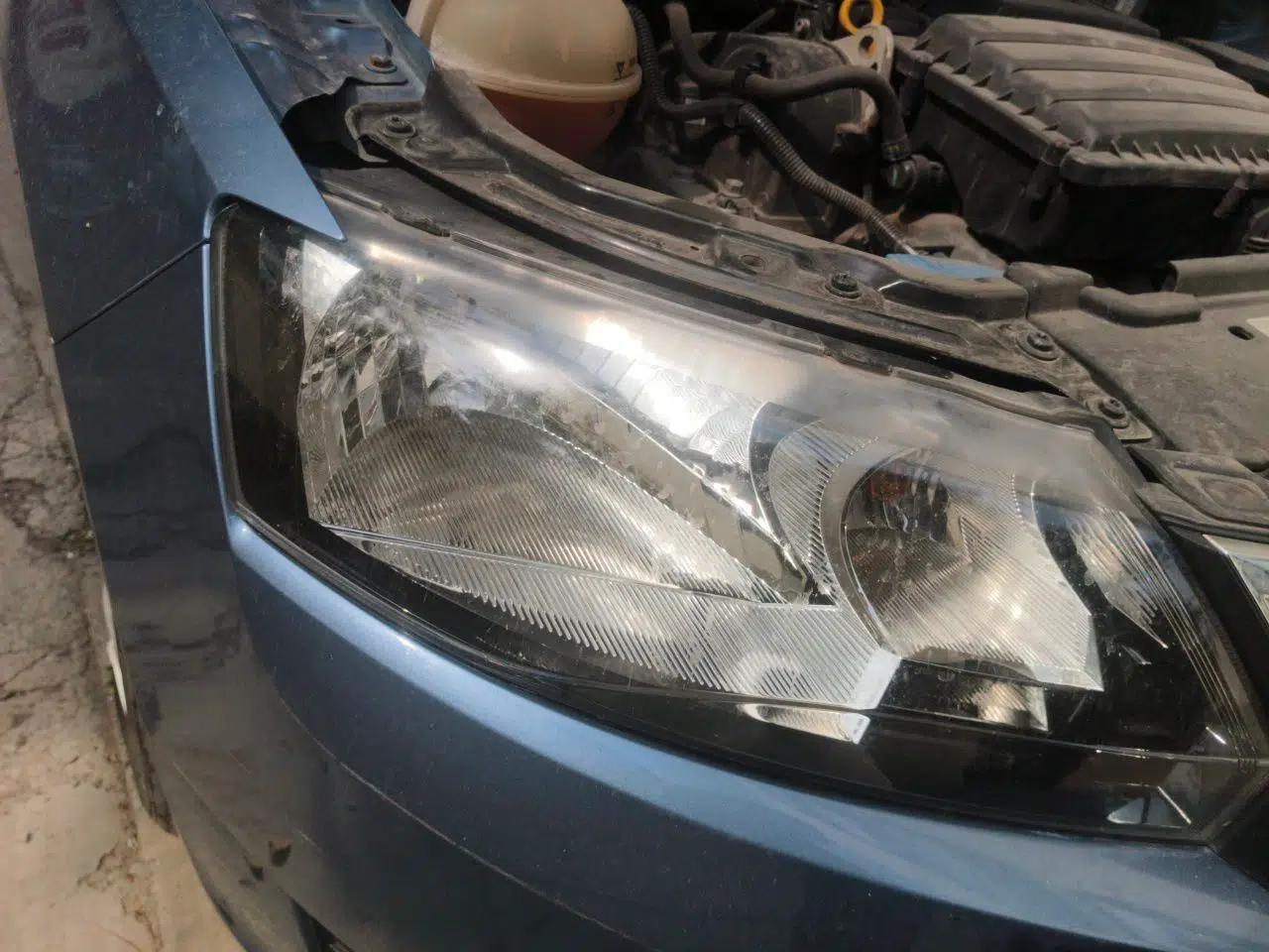 Skoda Rapid Spaceback 2014 1.6L Automatic Enjoyment Edition — миниатюра 7
