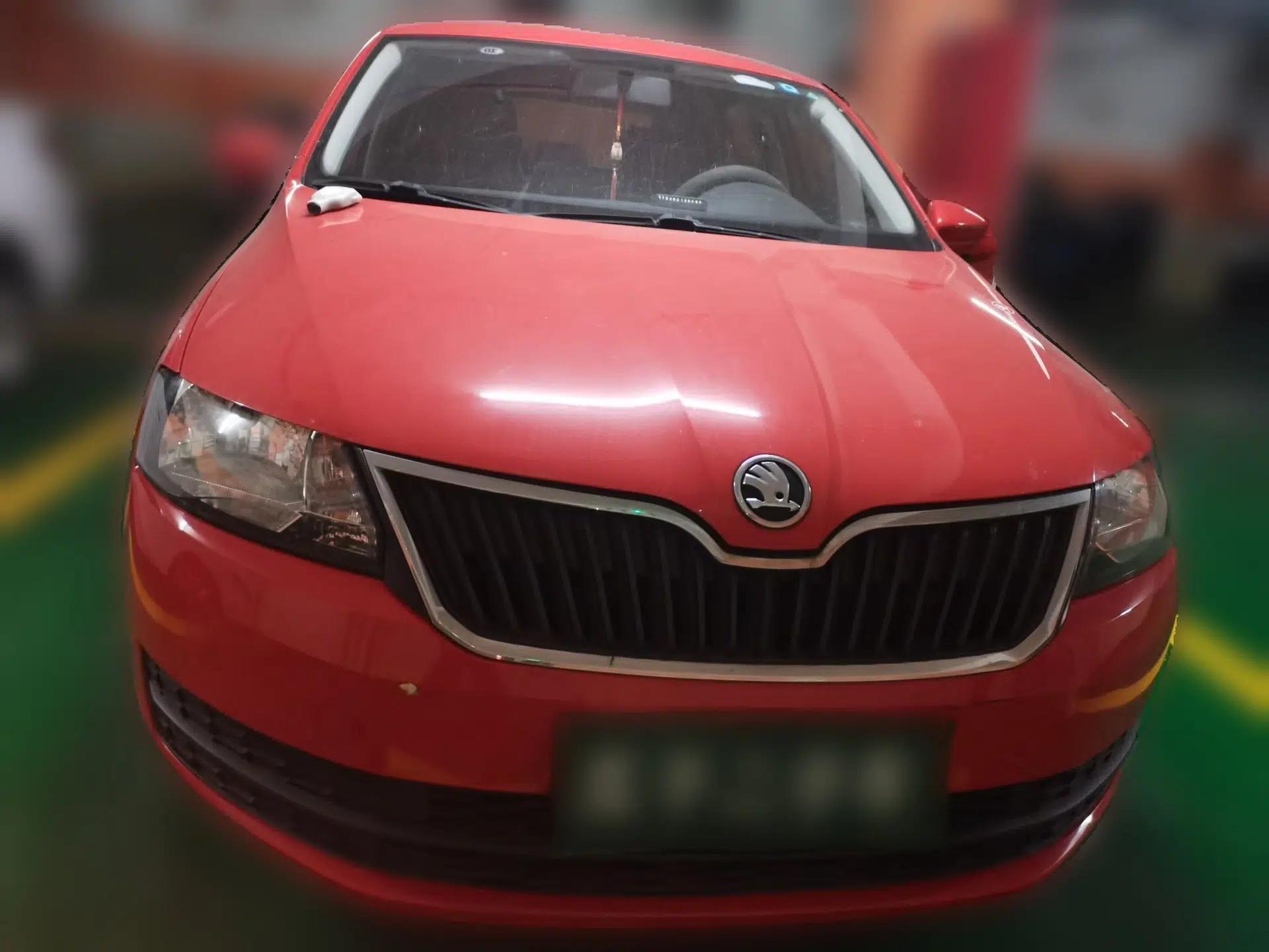 Skoda Rapid Spaceback 2016 Revised Version 1.6L Automatic Front-Drive Edition — миниатюра 2