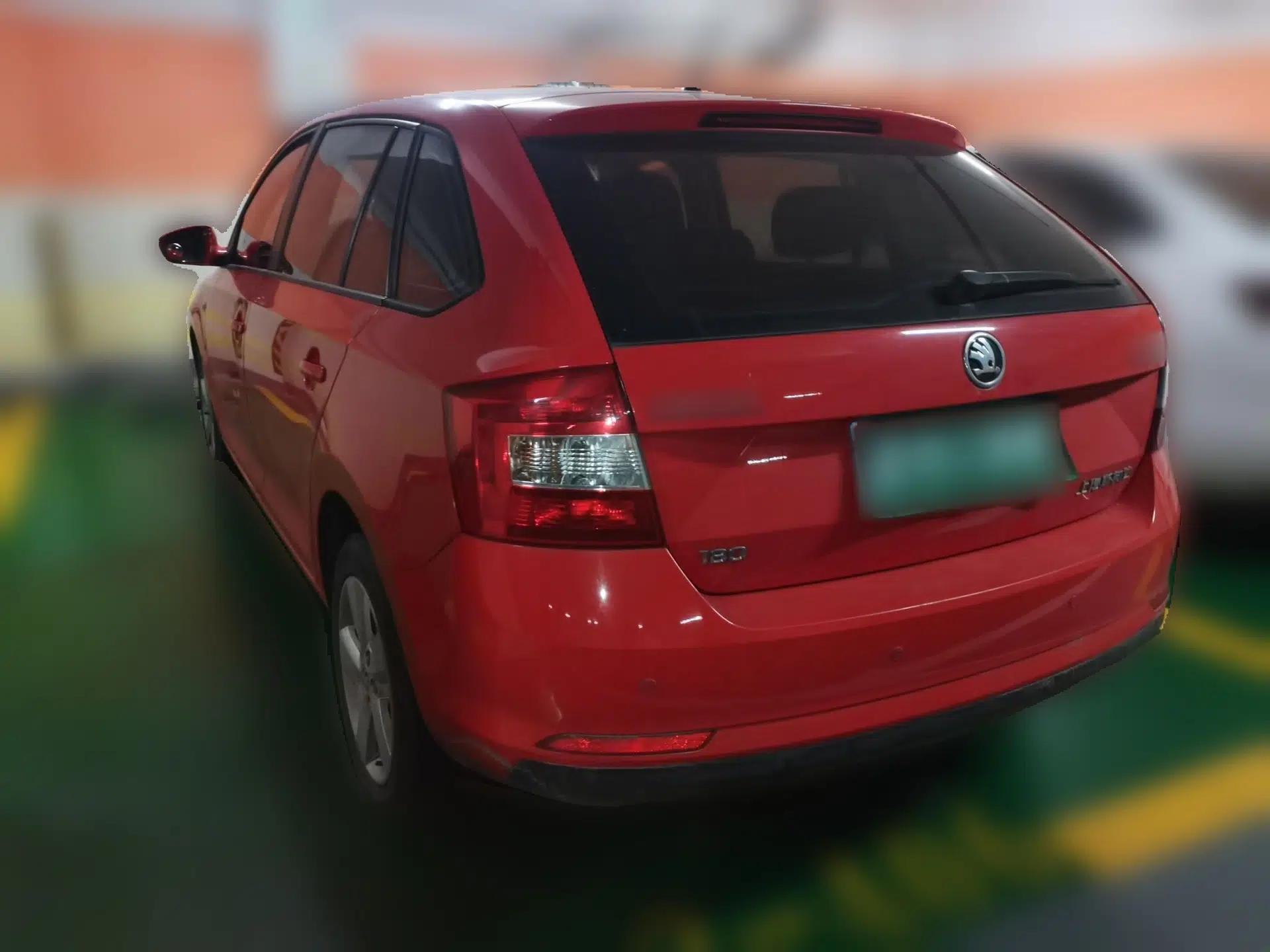 Skoda Rapid Spaceback 2016 Revised Version 1.6L Automatic Front-Drive Edition — миниатюра 4