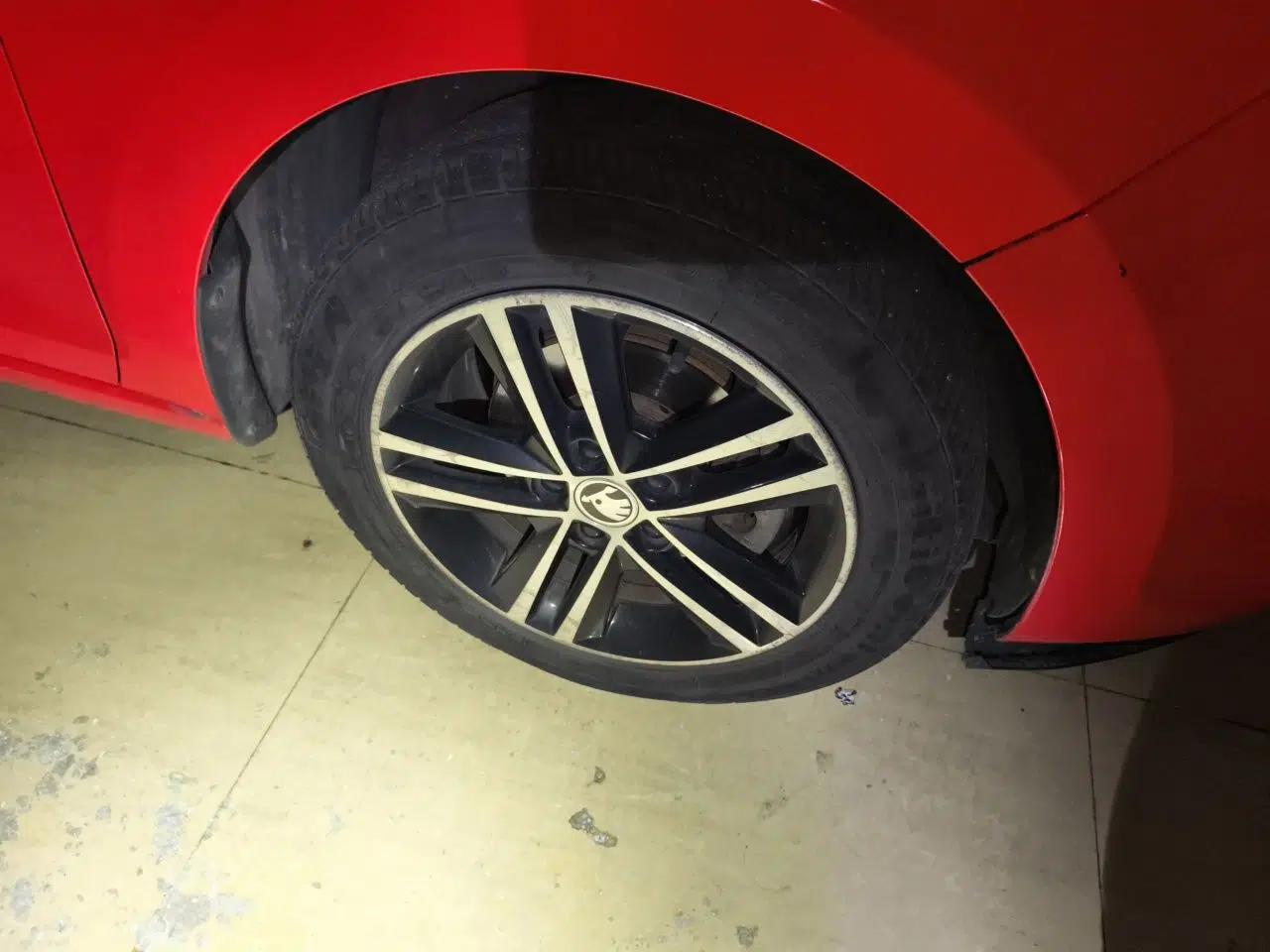 Skoda Rapid Spaceback 2014 1.6L Automatic Enjoyment Edition — миниатюра 8