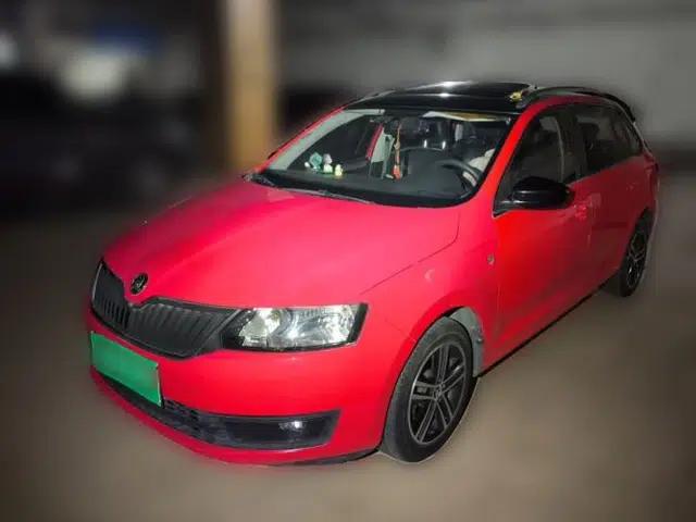 Skoda Rapid Spaceback 2014 1.6L Automatic Enjoyment Edition