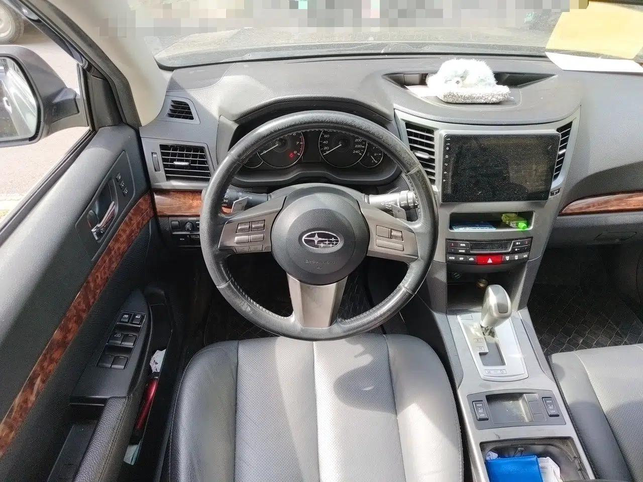 Subaru Outback 2011 2.5i Luxury Navigation Edition — миниатюра 11
