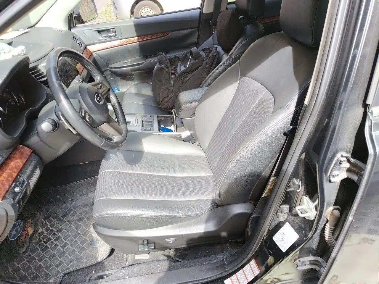 Subaru Outback 2011 2.5i Luxury Navigation Edition — миниатюра 16