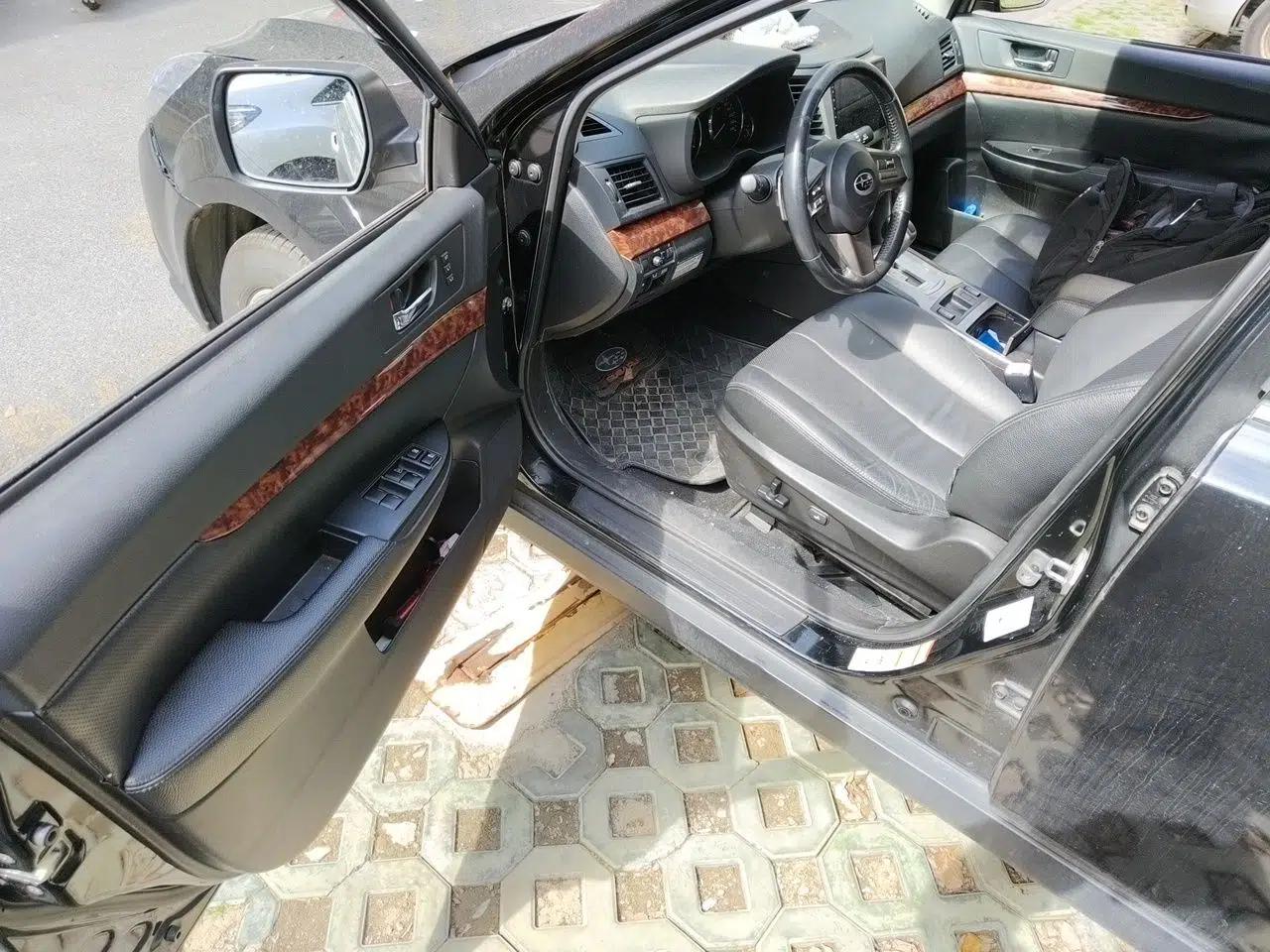 Subaru Outback 2011 2.5i Luxury Navigation Edition — миниатюра 17