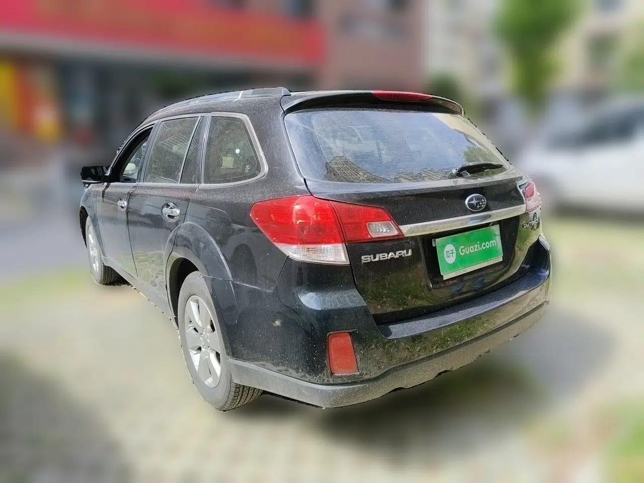 Subaru Outback 2011 2.5i Luxury Navigation Edition — миниатюра 4