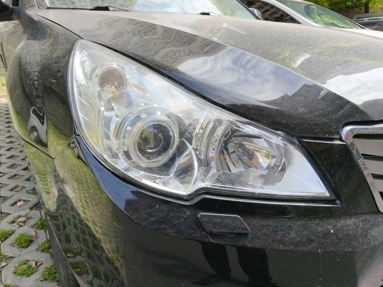 Subaru Outback 2011 2.5i Luxury Navigation Edition — миниатюра 7