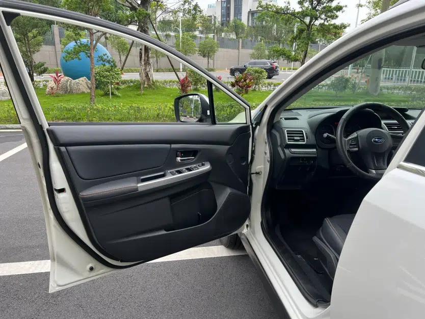 Subaru XV 2015 2.0i Special Edition Sport Model — миниатюра 31