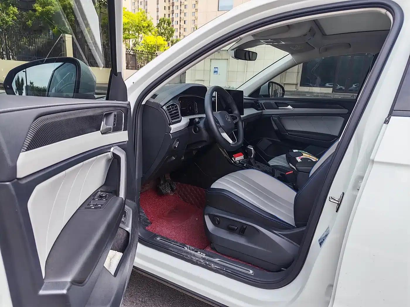 Tayron GTE Plug-in Hybrid 2023 280TSI Luxury Plus Advanced Edition — миниатюра 3