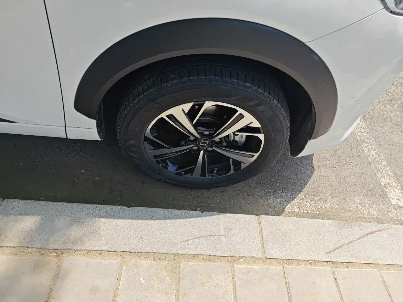 SOL QX 2021 300T DCT Prestige Smart Connectivity Version — миниатюра 8