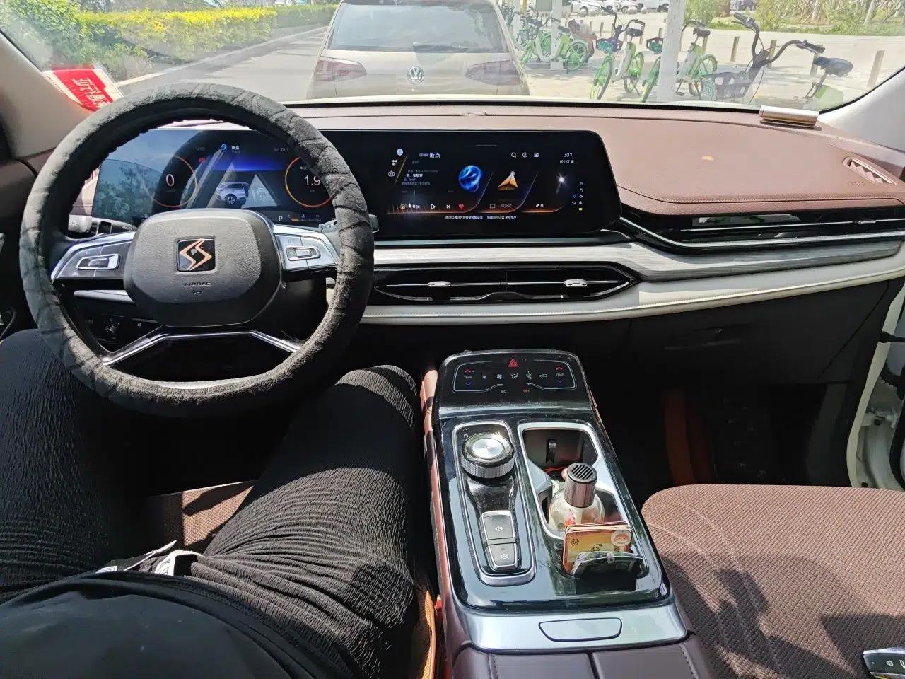 SOL QX 2021 300T DCT Prestige Smart Connectivity Version — миниатюра 10