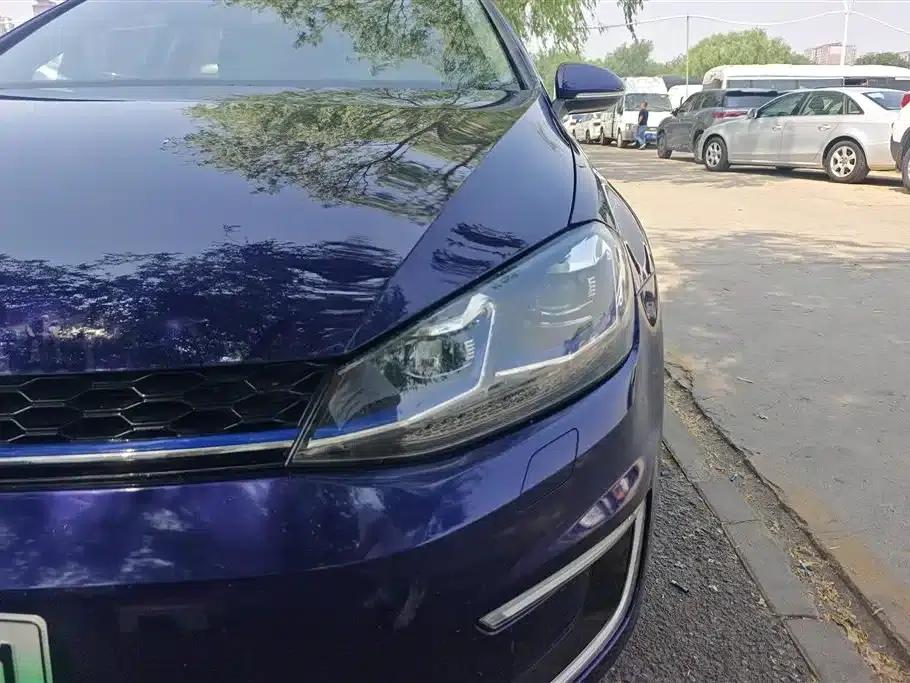 2020 Golf EV — миниатюра 5