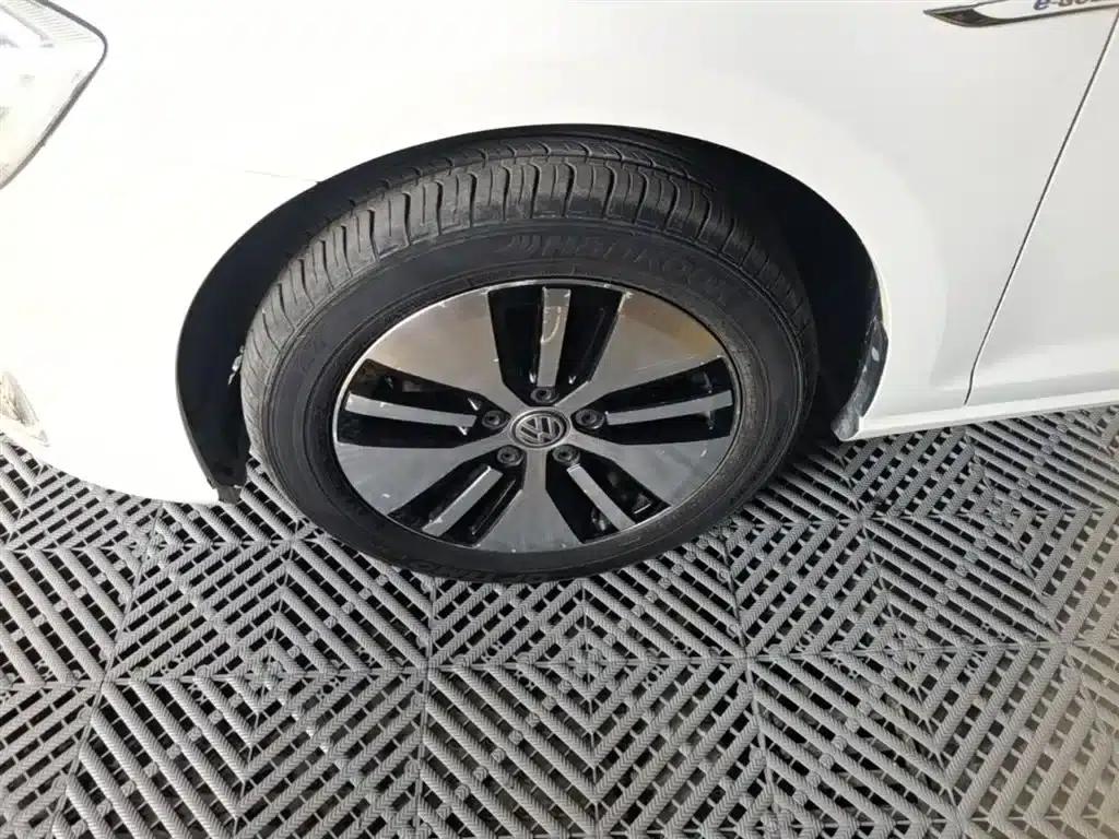 2020 Golf EV — миниатюра 23