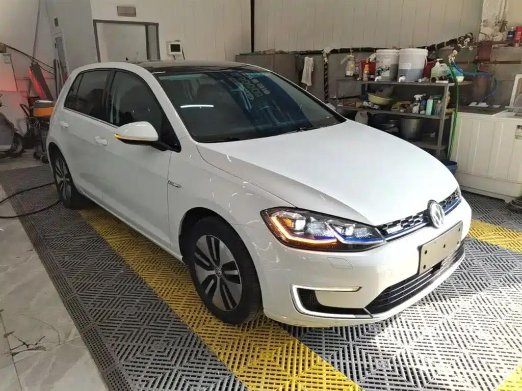 2020 Golf EV — миниатюра 4