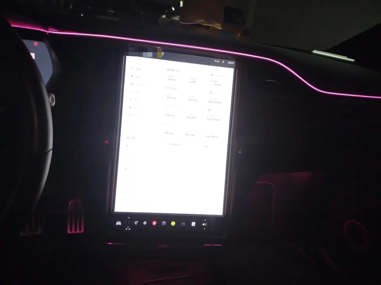 Tesla Model X 2020 Long-Range Upgrade Version — миниатюра 14
