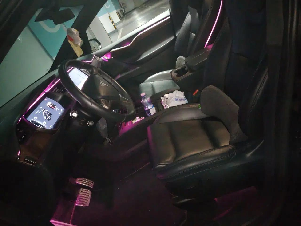 Tesla Model X 2020 Long-Range Upgrade Version — миниатюра 16