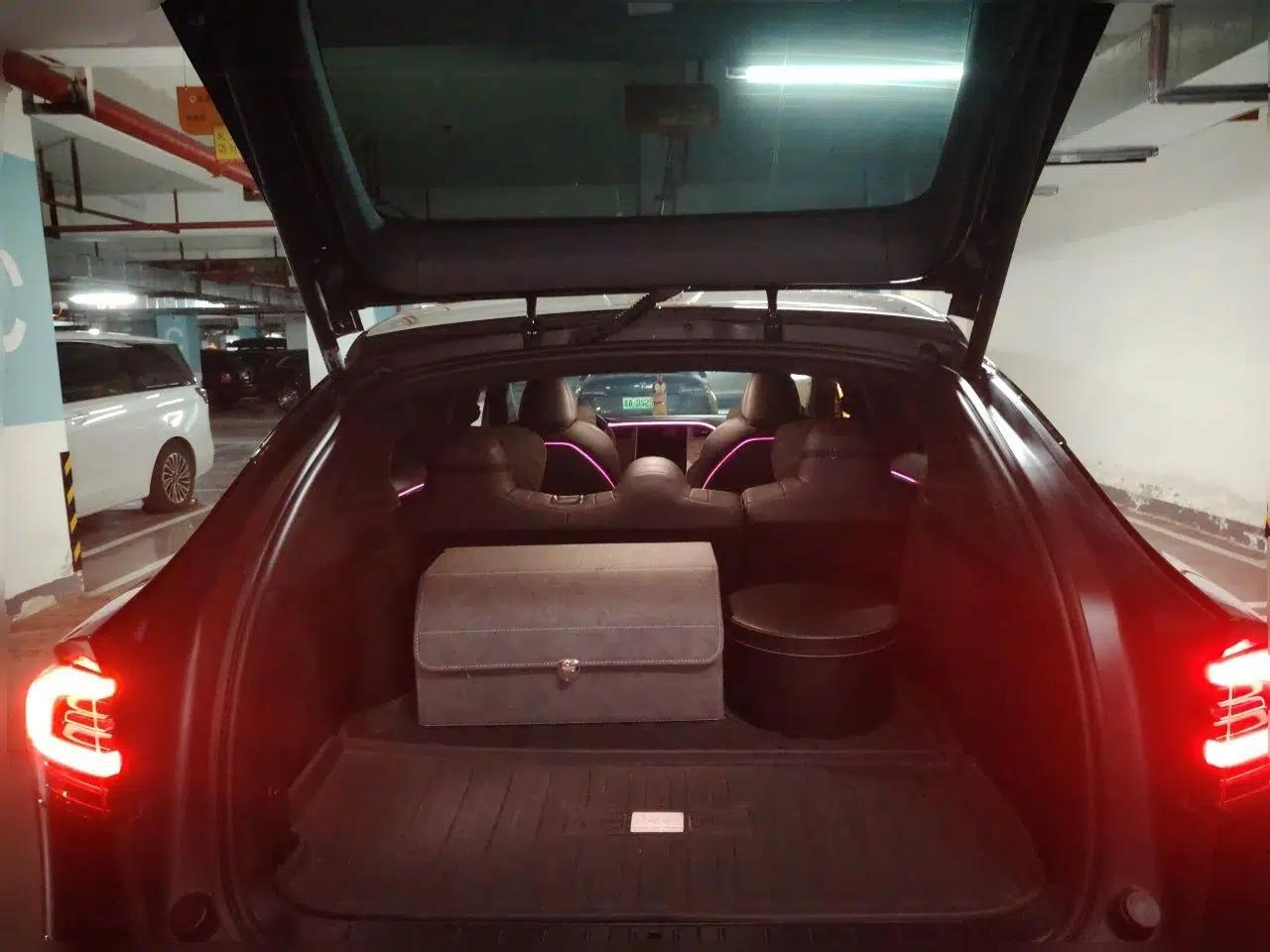 Tesla Model X 2020 Long-Range Upgrade Version — миниатюра 20