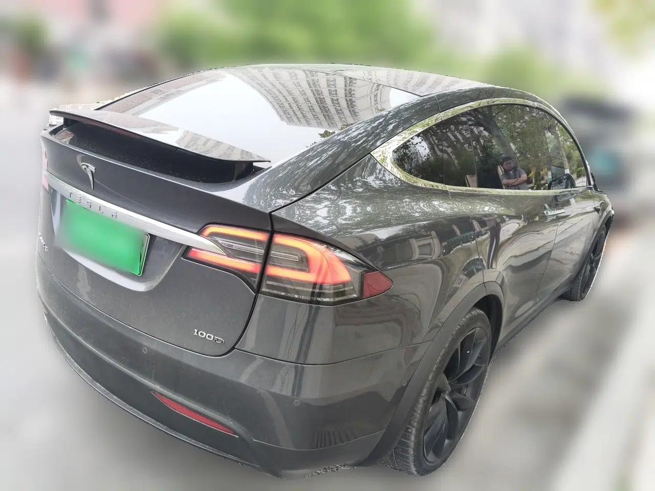 Tesla Model X 2017 X 100D Long Range Edition — миниатюра 6