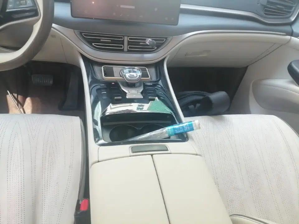 Denza D9 2022 DM-i 970 Four-Wheel Drive Flagship Model — миниатюра 17