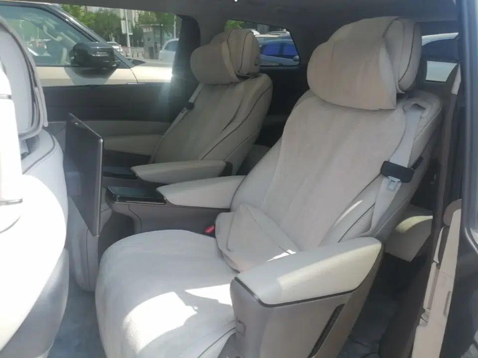 Denza D9 2022 DM-i 970 Four-Wheel Drive Flagship Model — миниатюра 20