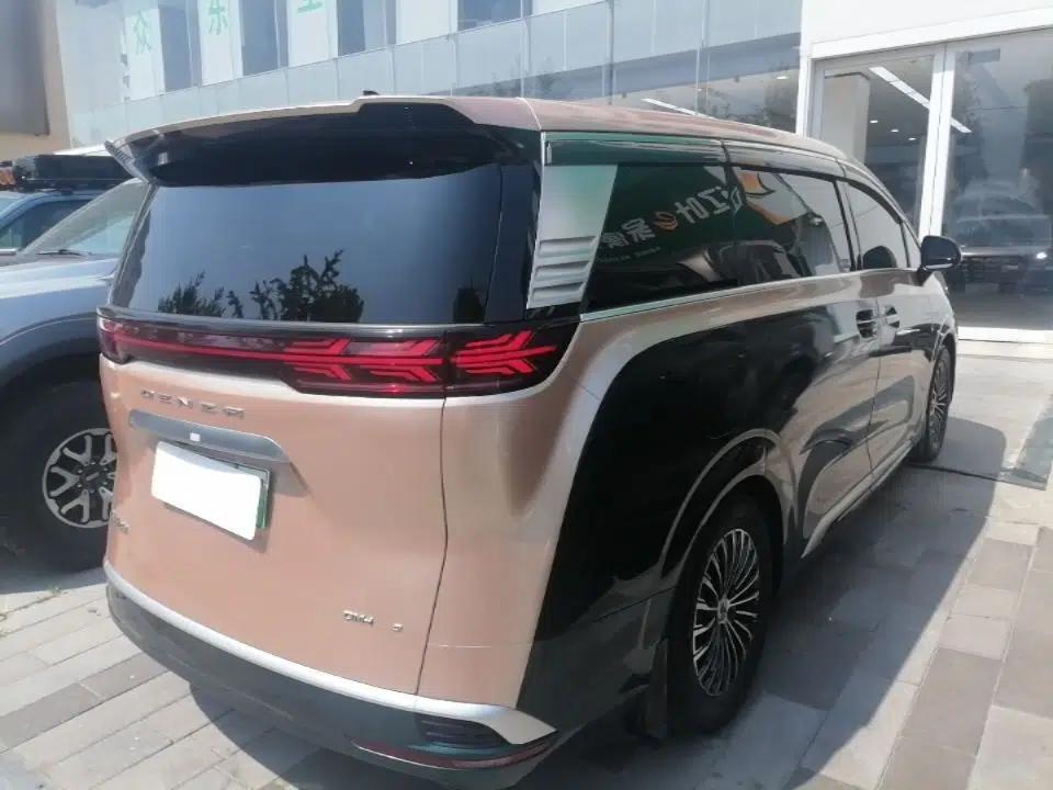 Denza D9 2022 DM-i 970 Four-Wheel Drive Flagship Model — миниатюра 6