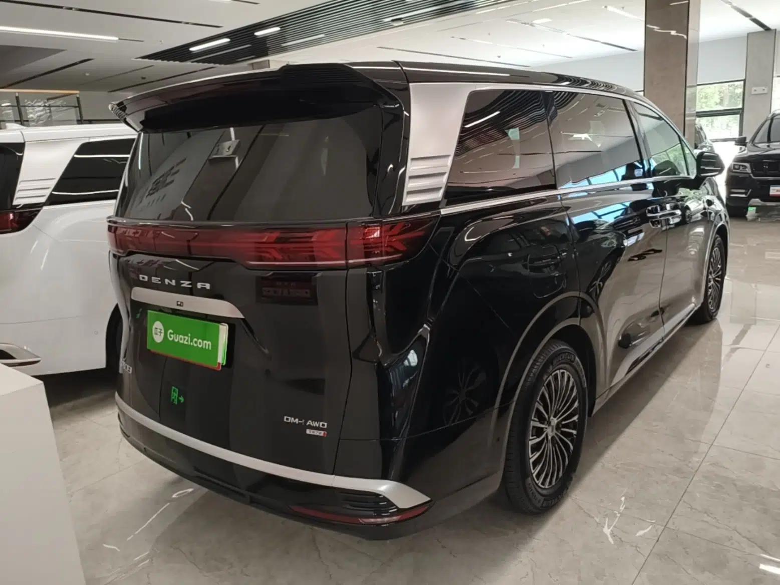 Denza D9 2025 DM-i Intelligent Drive 1020 Four-Wheel Drive Flagship Model — миниатюра 6