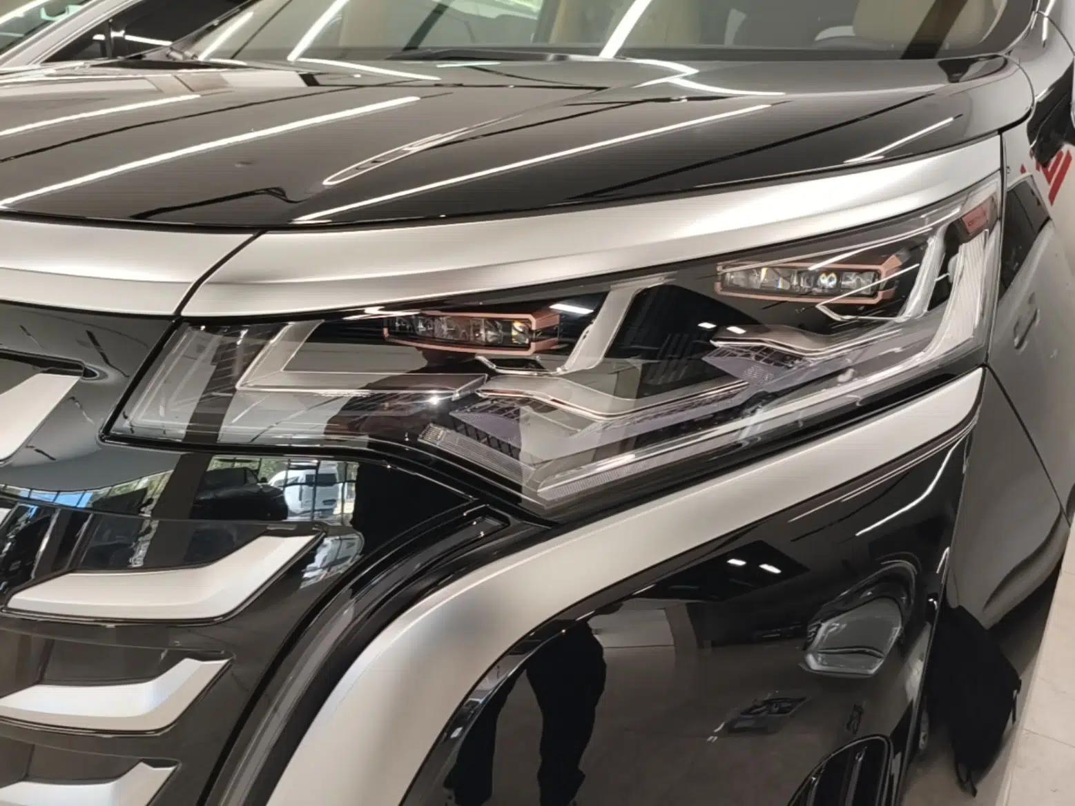 Denza D9 2025 DM-i Intelligent Drive 1020 Four-Wheel Drive Flagship Model — миниатюра 9