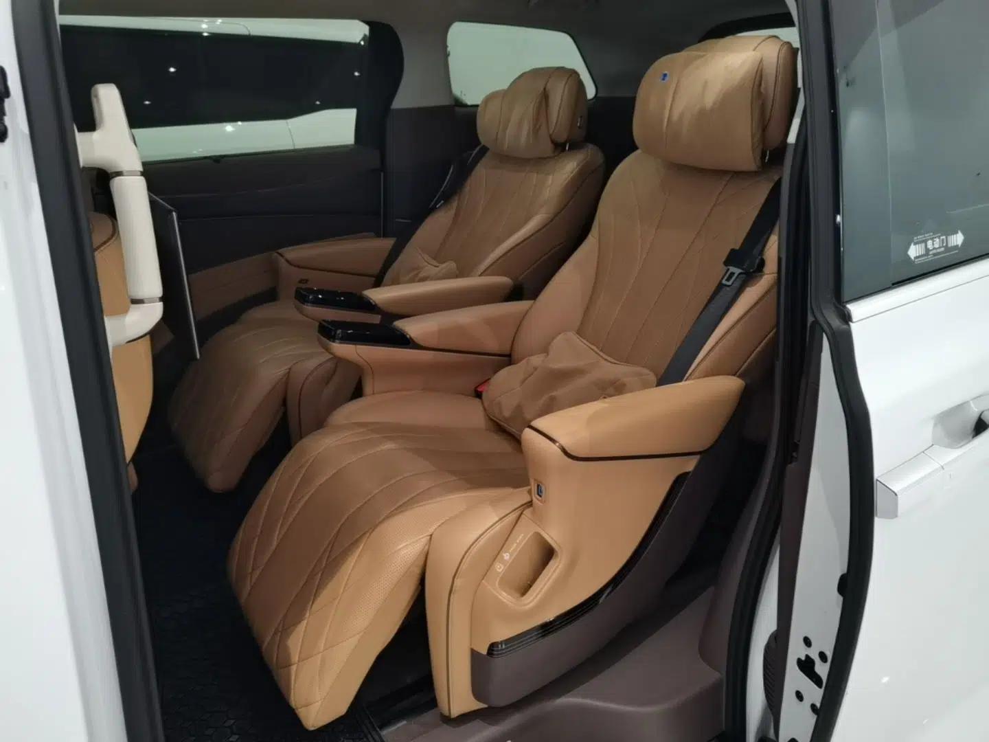 Denza D9 2022 DM-i 970 Four-Wheel Drive Flagship Model — миниатюра 20