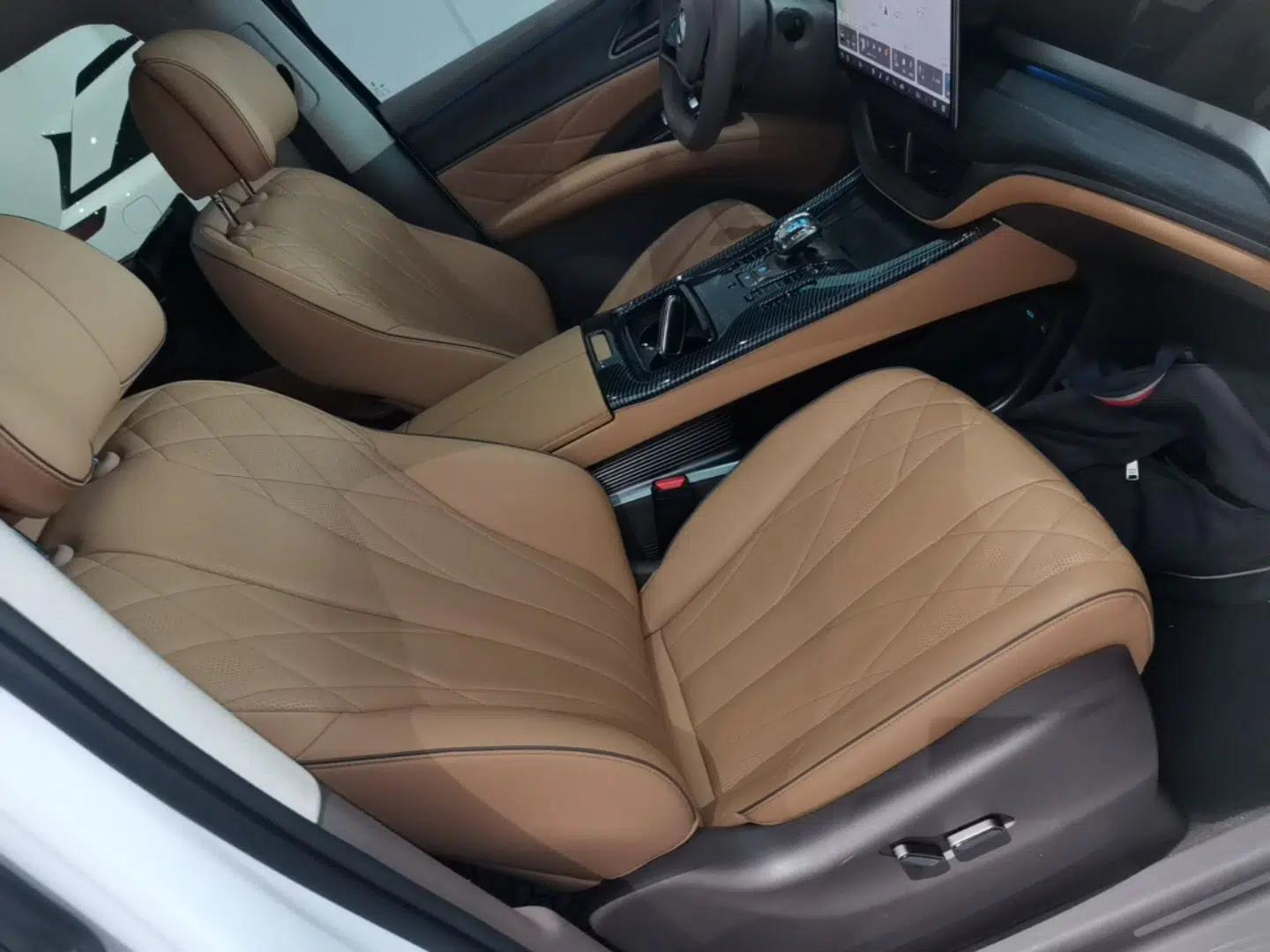 Denza D9 2022 DM-i 970 Four-Wheel Drive Flagship Model — миниатюра 23