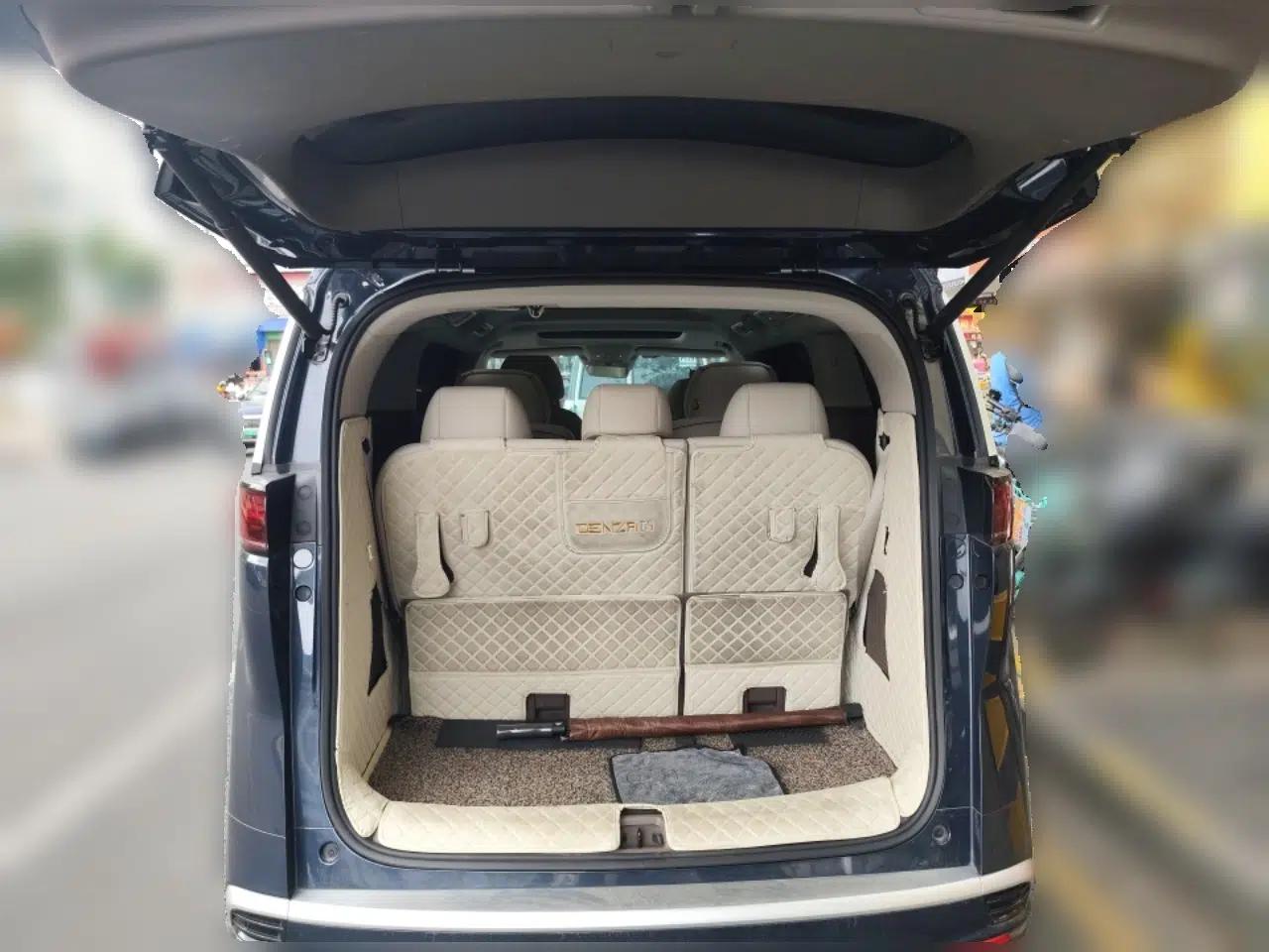 Denza D9 2022 DM-i 1040 Prestige Model — миниатюра 16