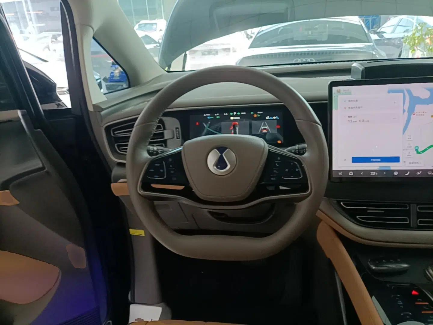 Denza D9 2022 DM-i 970 Four-Wheel Drive Prestige Model — миниатюра 13