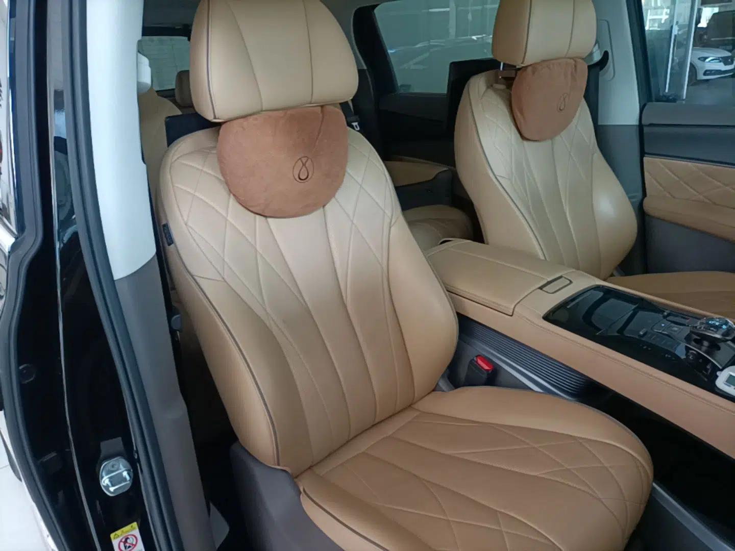 Denza D9 2022 DM-i 970 Four-Wheel Drive Prestige Model — миниатюра 23