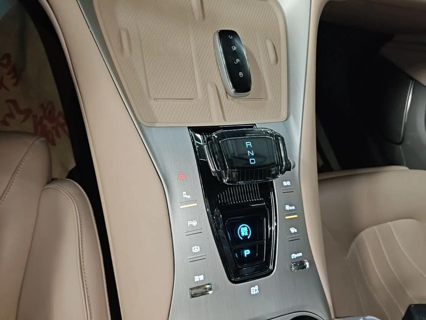 Denza N7 2024 630 All-Wheel Drive Intelligent Driving Max Edition — миниатюра 17