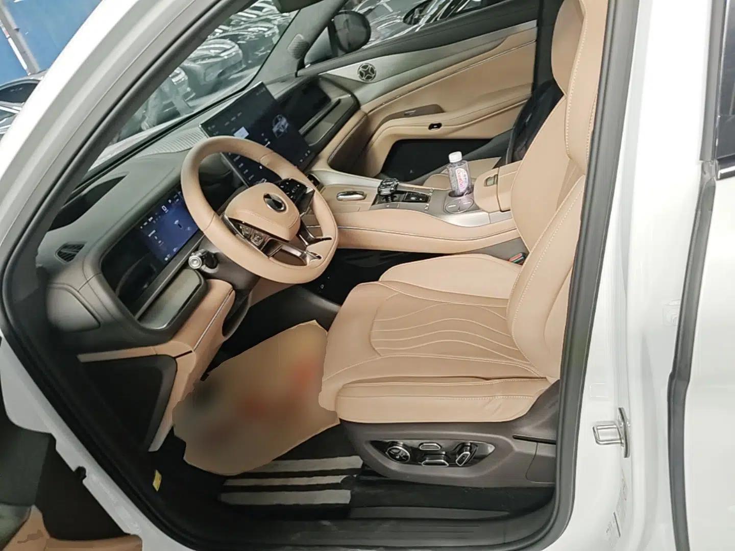 Denza N7 2024 630 All-Wheel Drive Intelligent Driving Max Edition — миниатюра 18